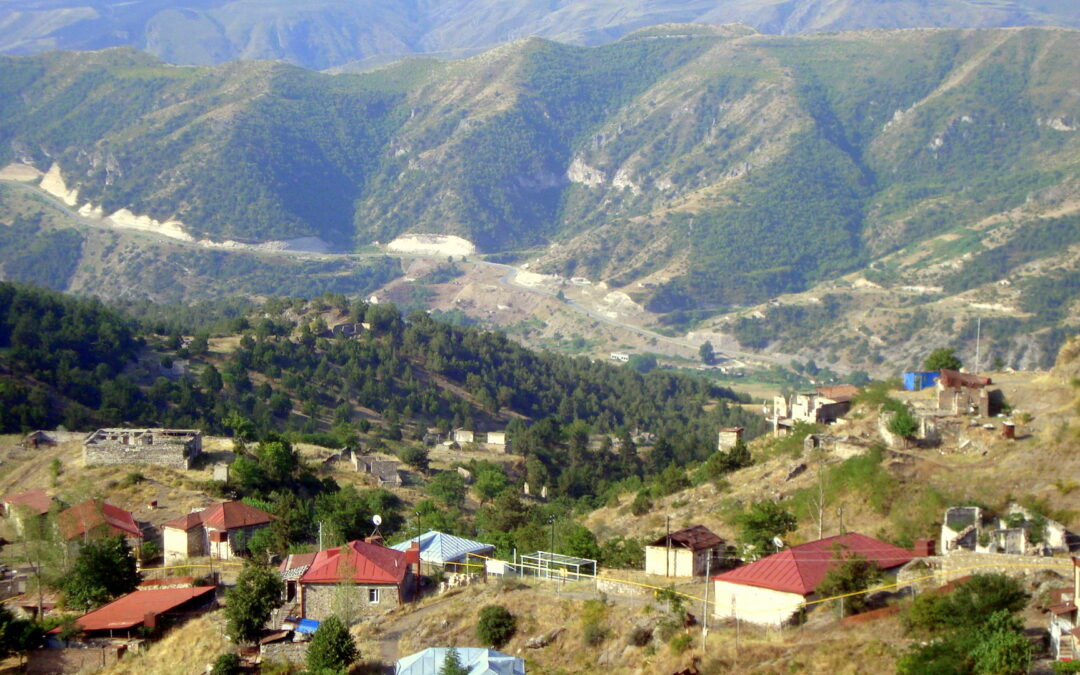 Eskalation in Bergkarabach. Was geschieht und warum ist es wichtig?