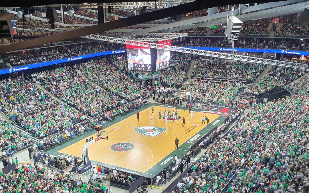 „Žalia-balta, žalia-balta, hey hey“ – von meinem Versuch, ein litauischer Basketballfan zu sein