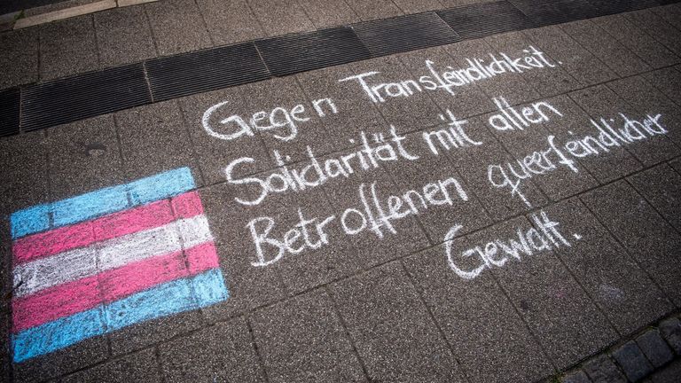 Queerfeindliche Kriminalität in Deutschland – und wie (nicht) dagegen vorgegangen wird